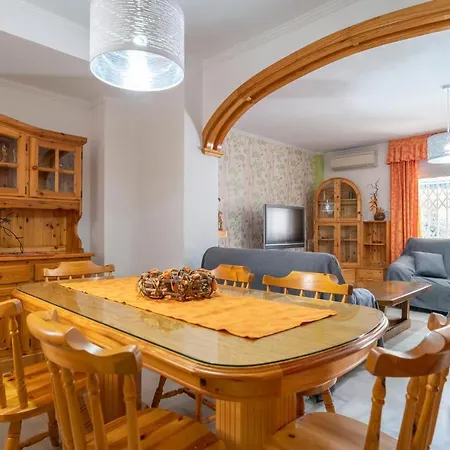 3 Bedroom Stunning Home In Torre Del Mar Exterior photo