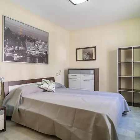 3 Bedroom Stunning Home In Torre Del Mar Exterior photo